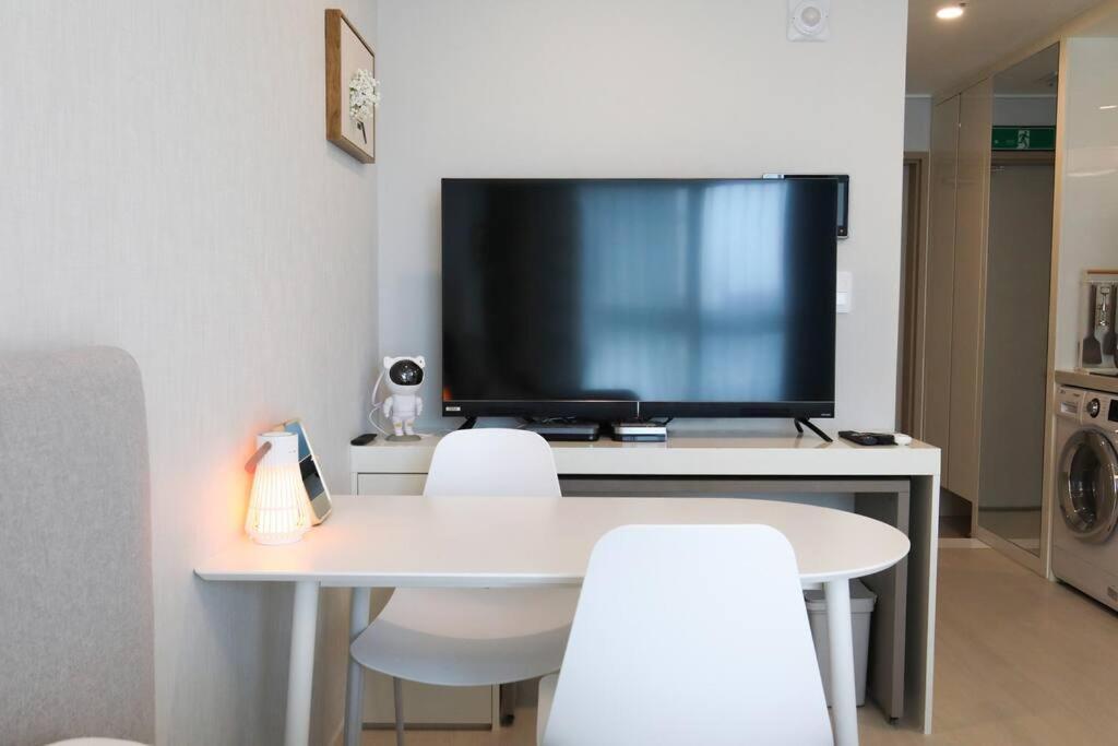 Wecostay Myeongdong H